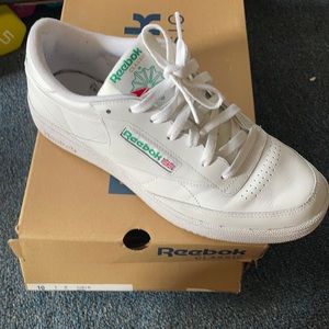 Men’s Reeboks club C 85
